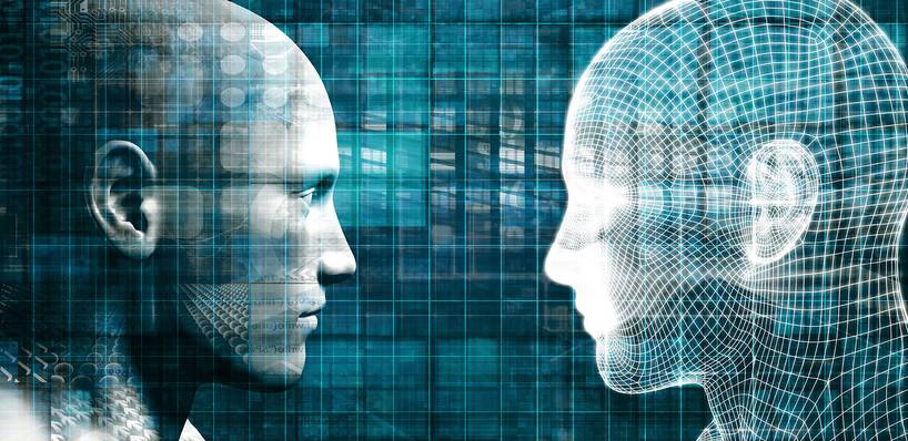Mensch und Roboter stehen sich gegenüber